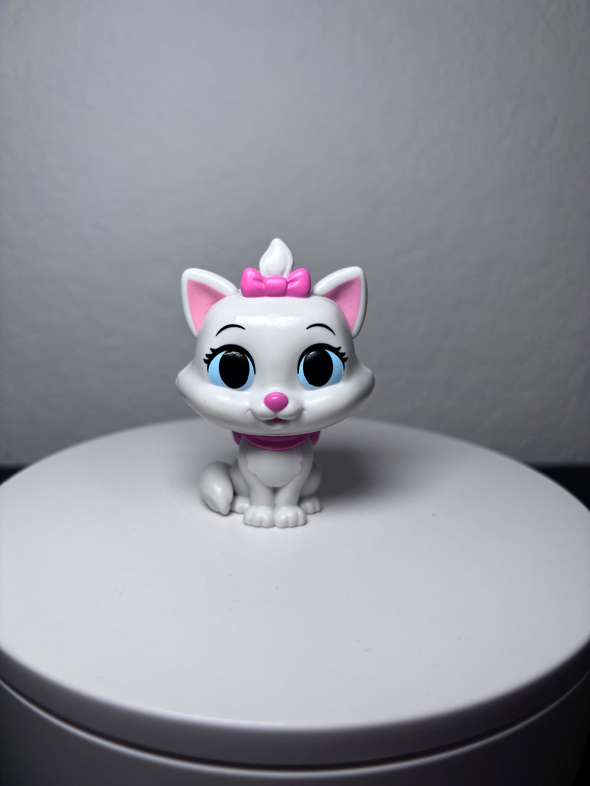 Marie Pen Topper