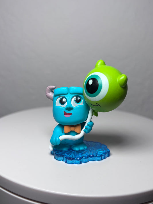 Sully Pen Topper