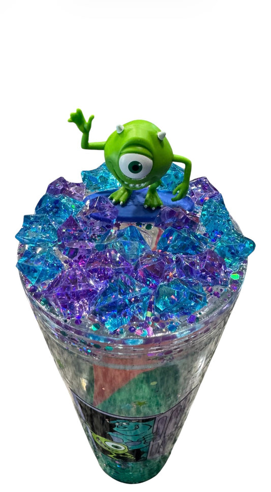 Tapa decorada con figura 3D